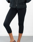Ribbed Capri Leggings