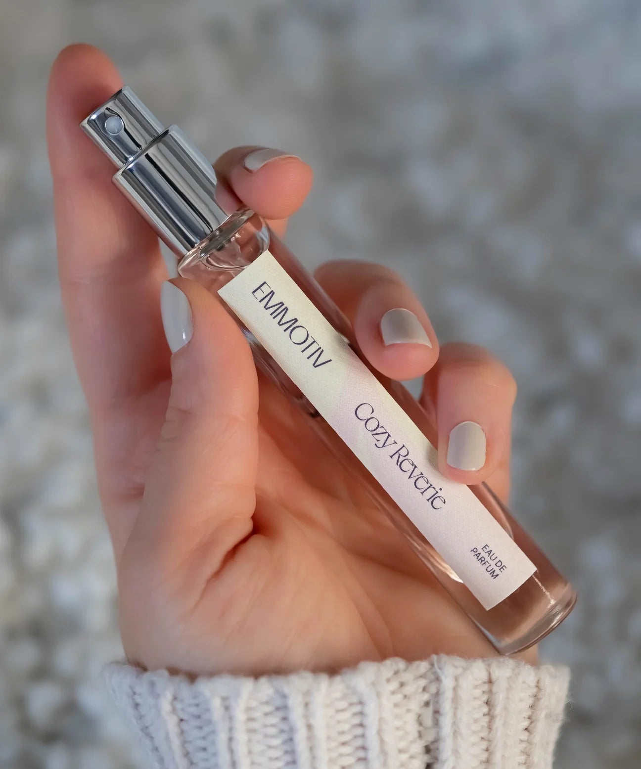 Emmotiv - Cozy Reverie Fragrance 8ml Travel Size main image 1