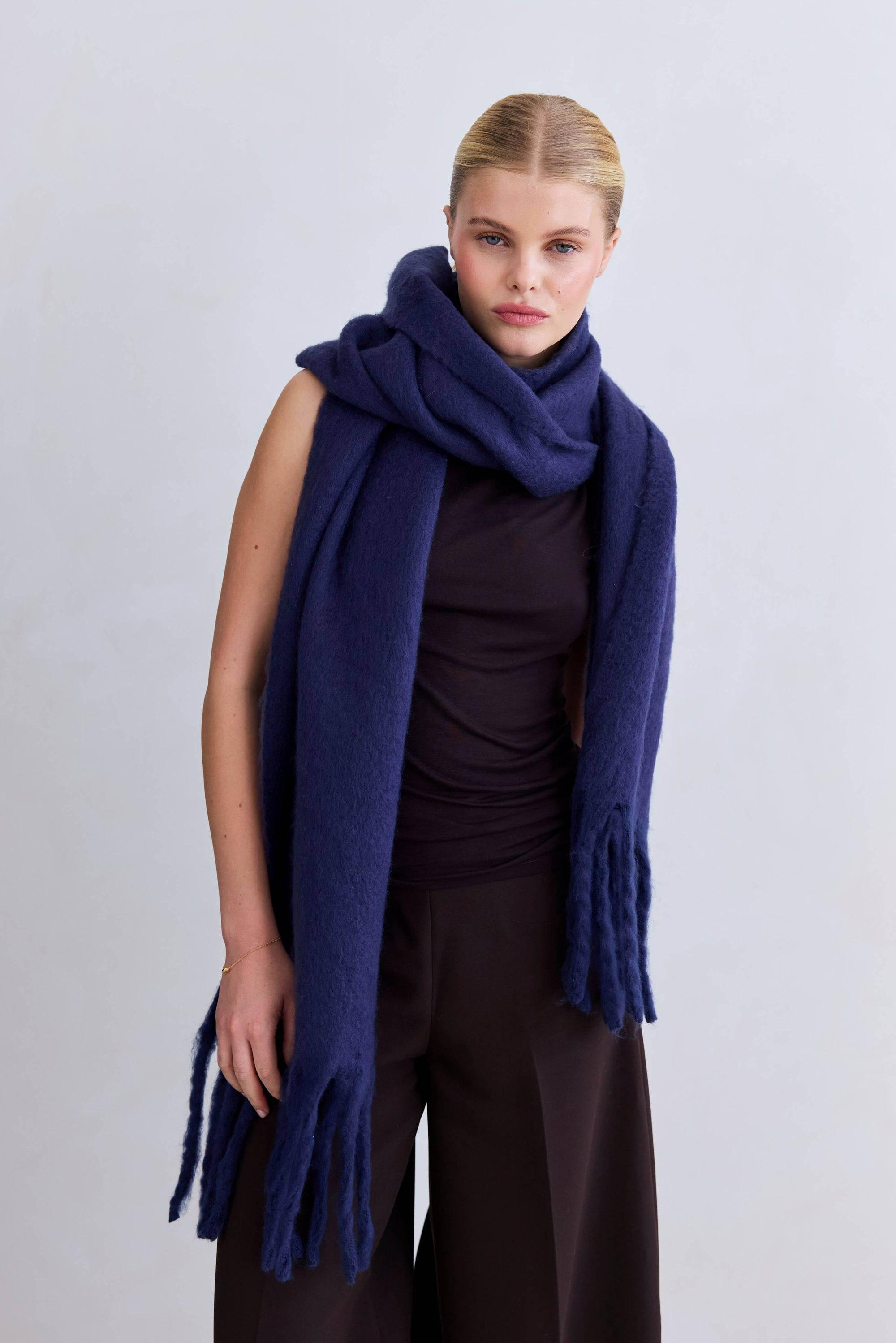 The Reykjavik Scarf  Midnight Blue
