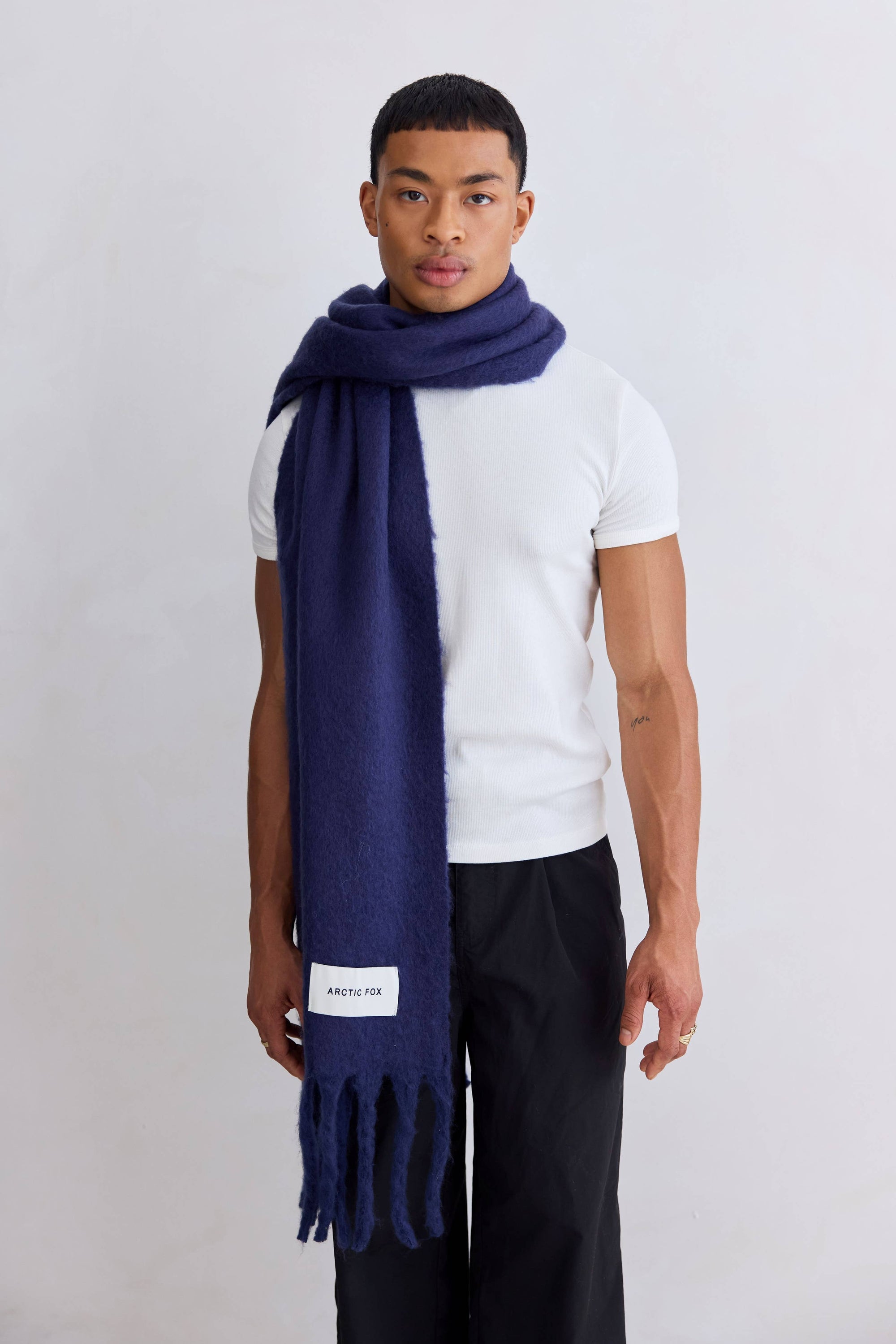The Reykjavik Scarf  Midnight Blue
