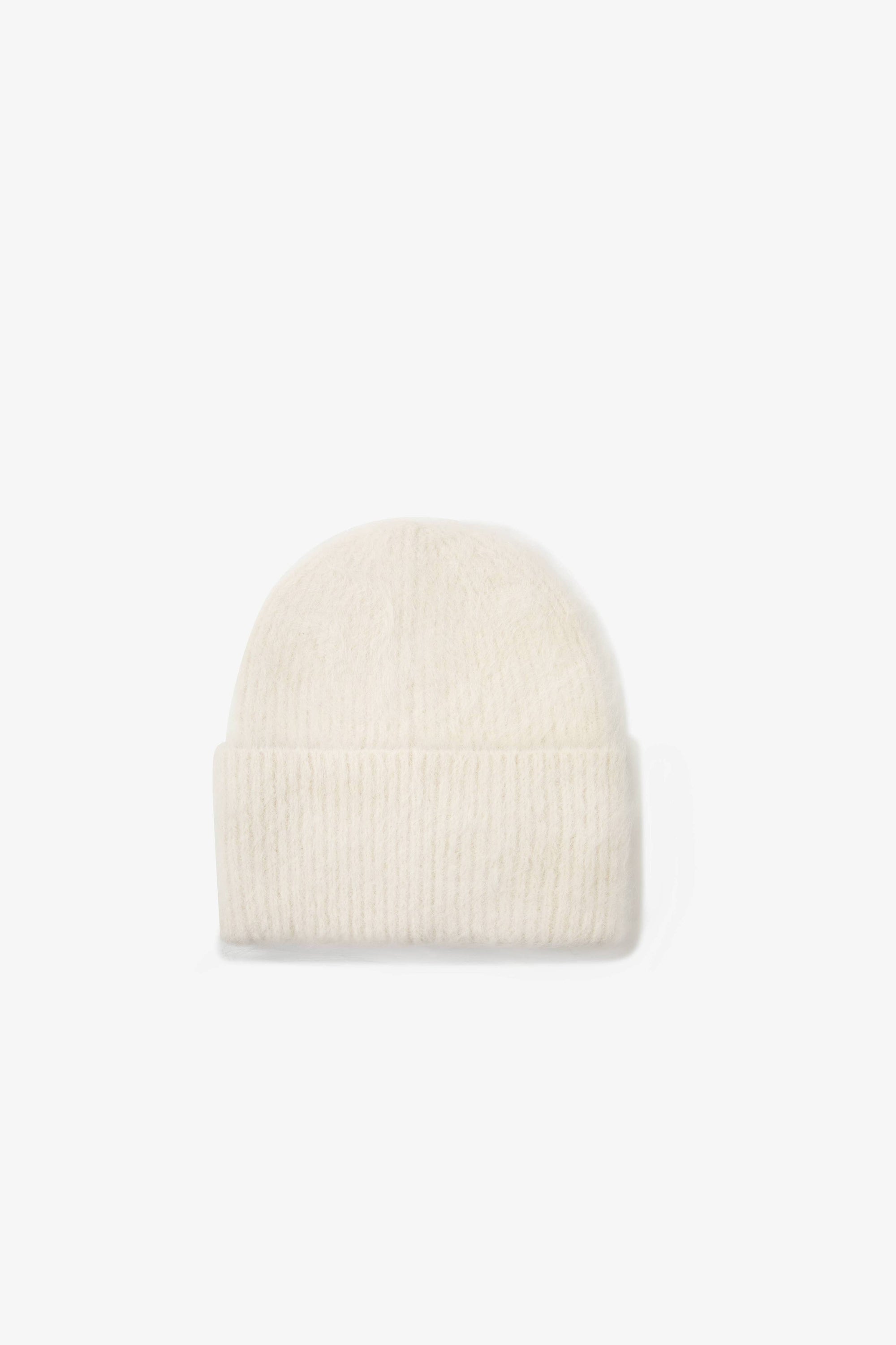 The Alpaca Beanie Arctic White