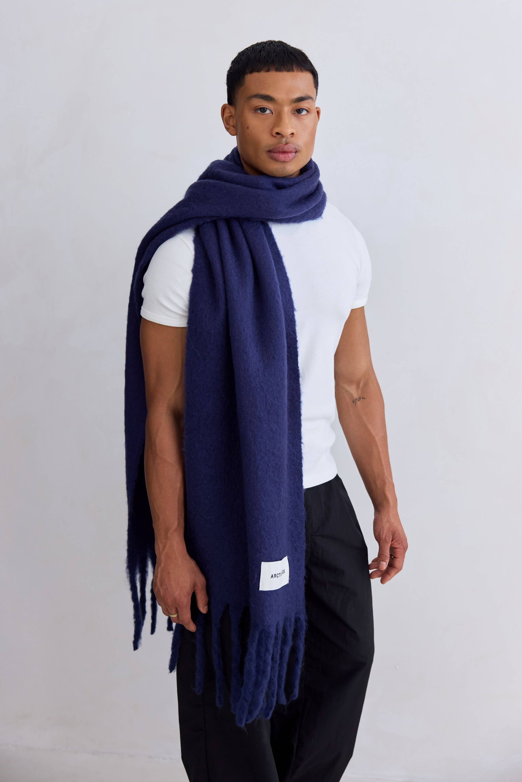 The Reykjavik Scarf  Midnight Blue