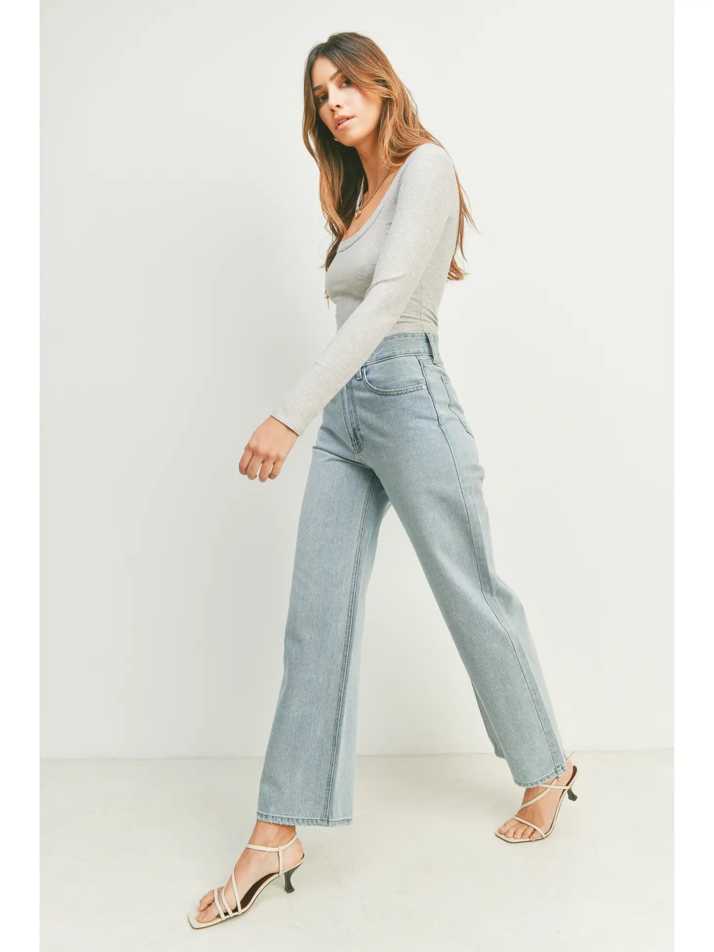 Sloane Barrel Leg Jean