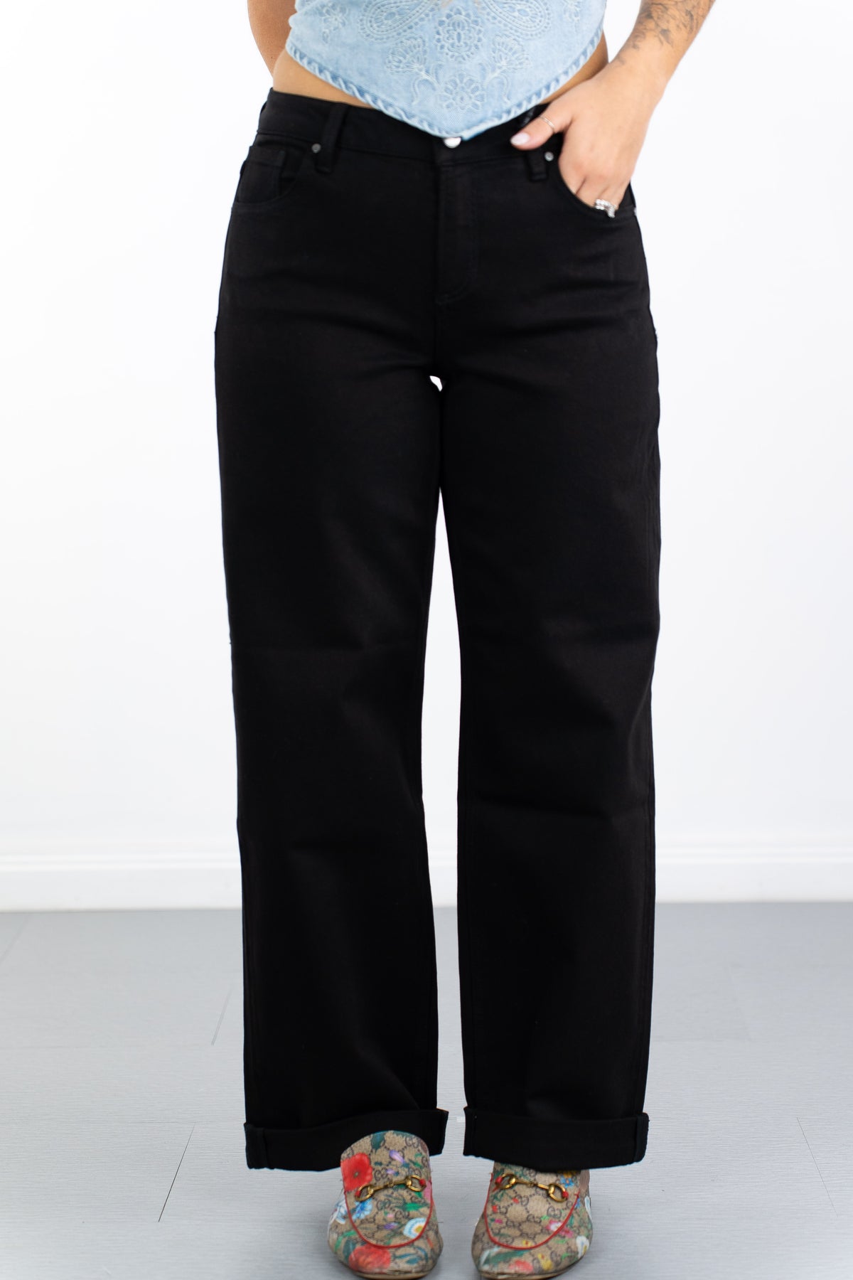 Sarah Relaxed Barrel Jeans