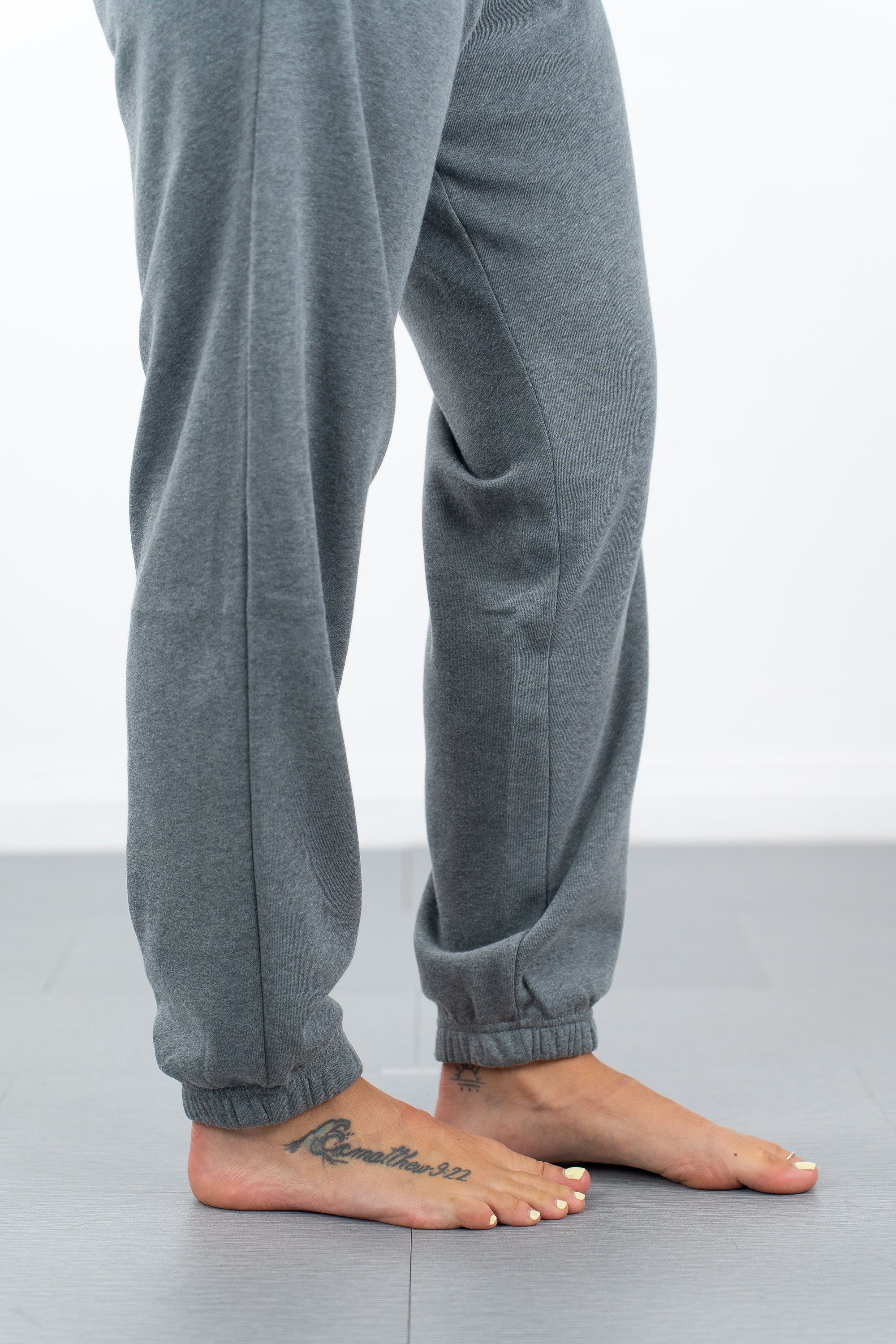 Perry Pullover Sweatshirt - Heather Grey