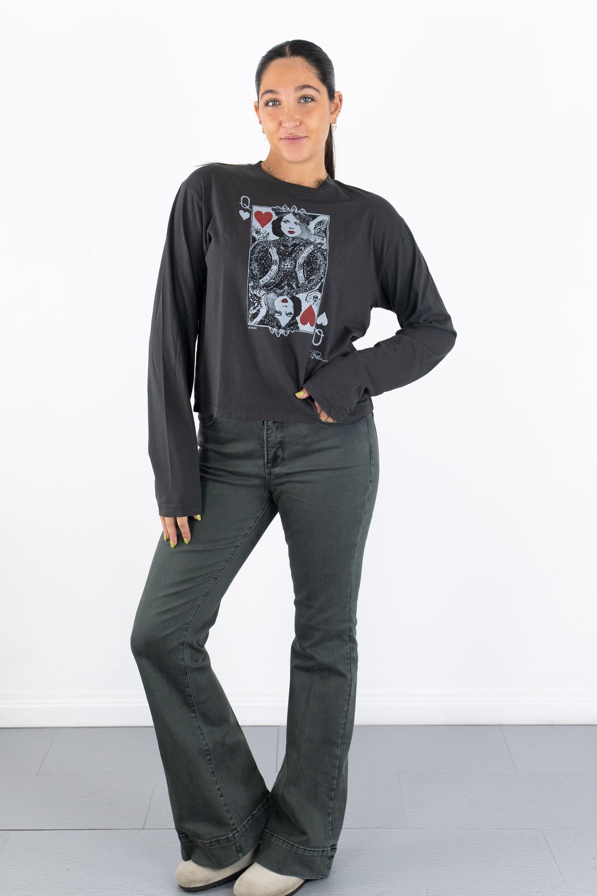Queen Sunday Long Sleeve Tee