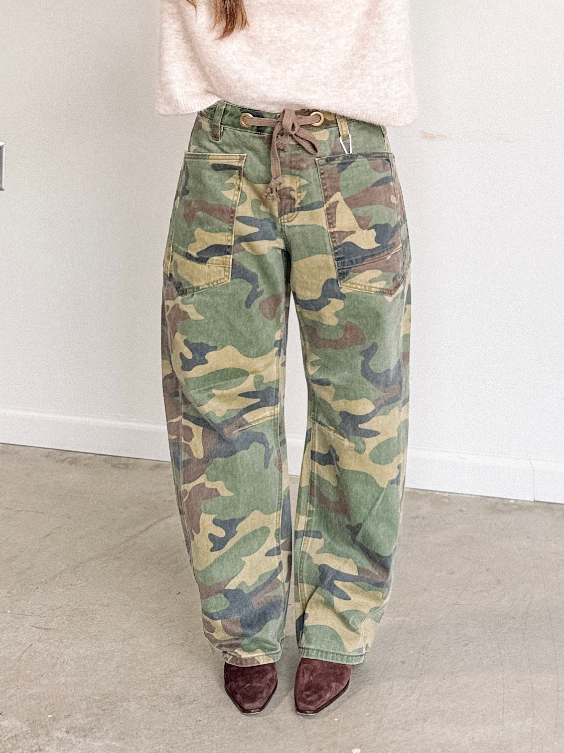 Olme Camo Tie Waist Jean