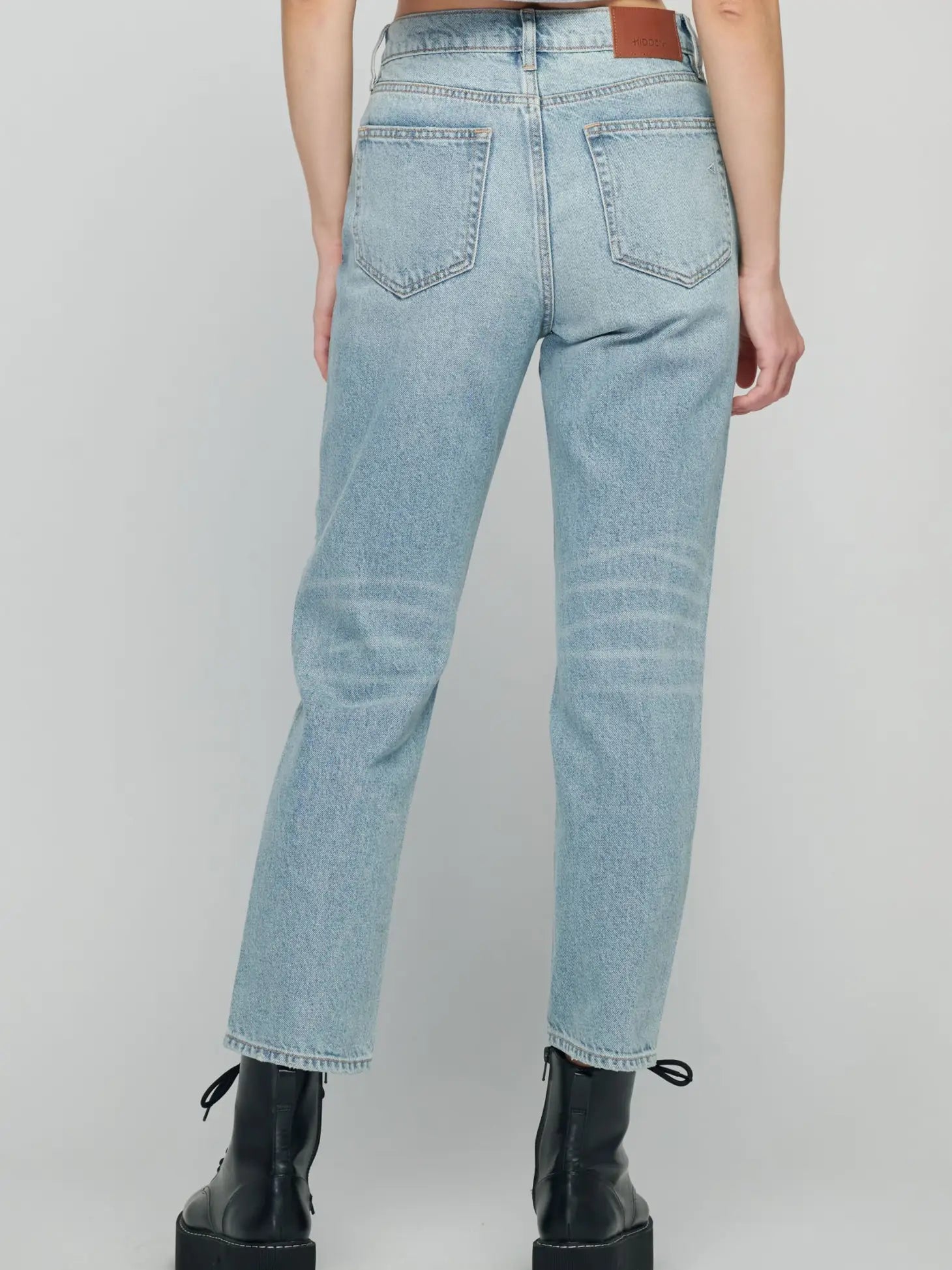 Alan Distressed Straight Jean