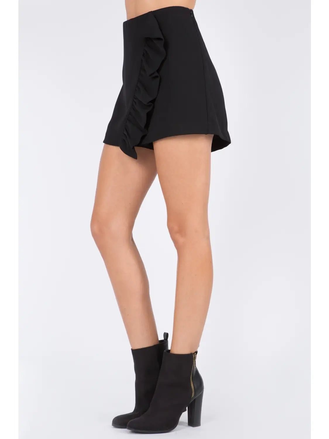 Soko Ruffle Mini Skort