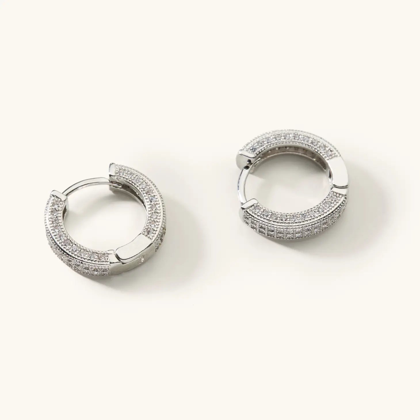 Winona Pave Hoops